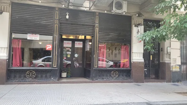Status Buenos Aires Constitucion Virrey Cevallos Peruvian ceviche aji lomo saltado 1990 restaurant interior