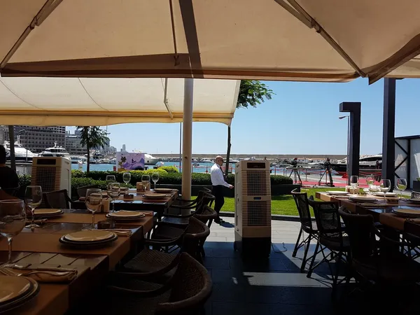 Babel Bay, Beirut