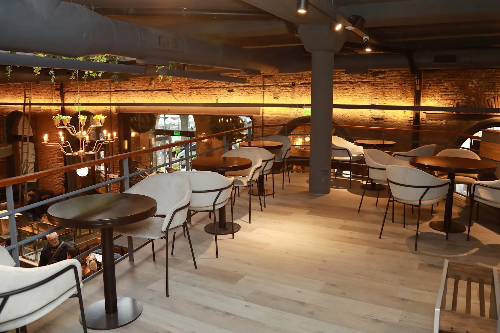 Pinti Buenos Aires Italian Belgrano dining room