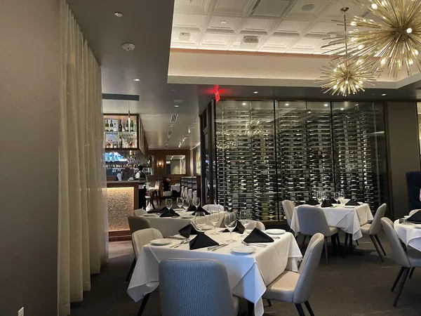 Fleming's Prime Steakhouse & Wine Bar restaurant