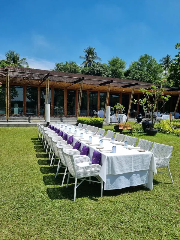 Seeds Restaurant, Yangon