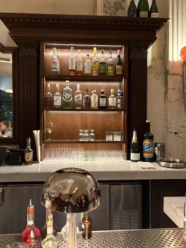 Leon's New Haven Italian American restaurant Orange Street