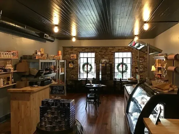 The Poppy and Parliament restaurant, Huntsville