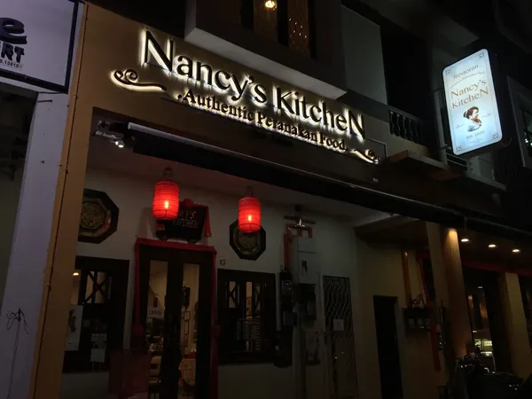 Nancy's Kitchen — Malacca Peranakan / Nyonya dining room