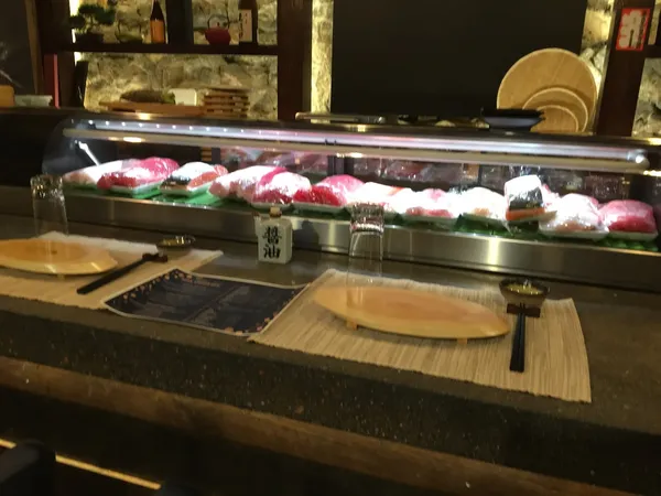 Tahk Omakase Steamboat Springs Nobu trained sushi chef Edomae counter