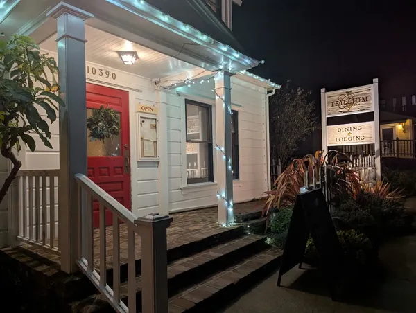 Trillium Cafe Mendocino California coastal seafood dining
