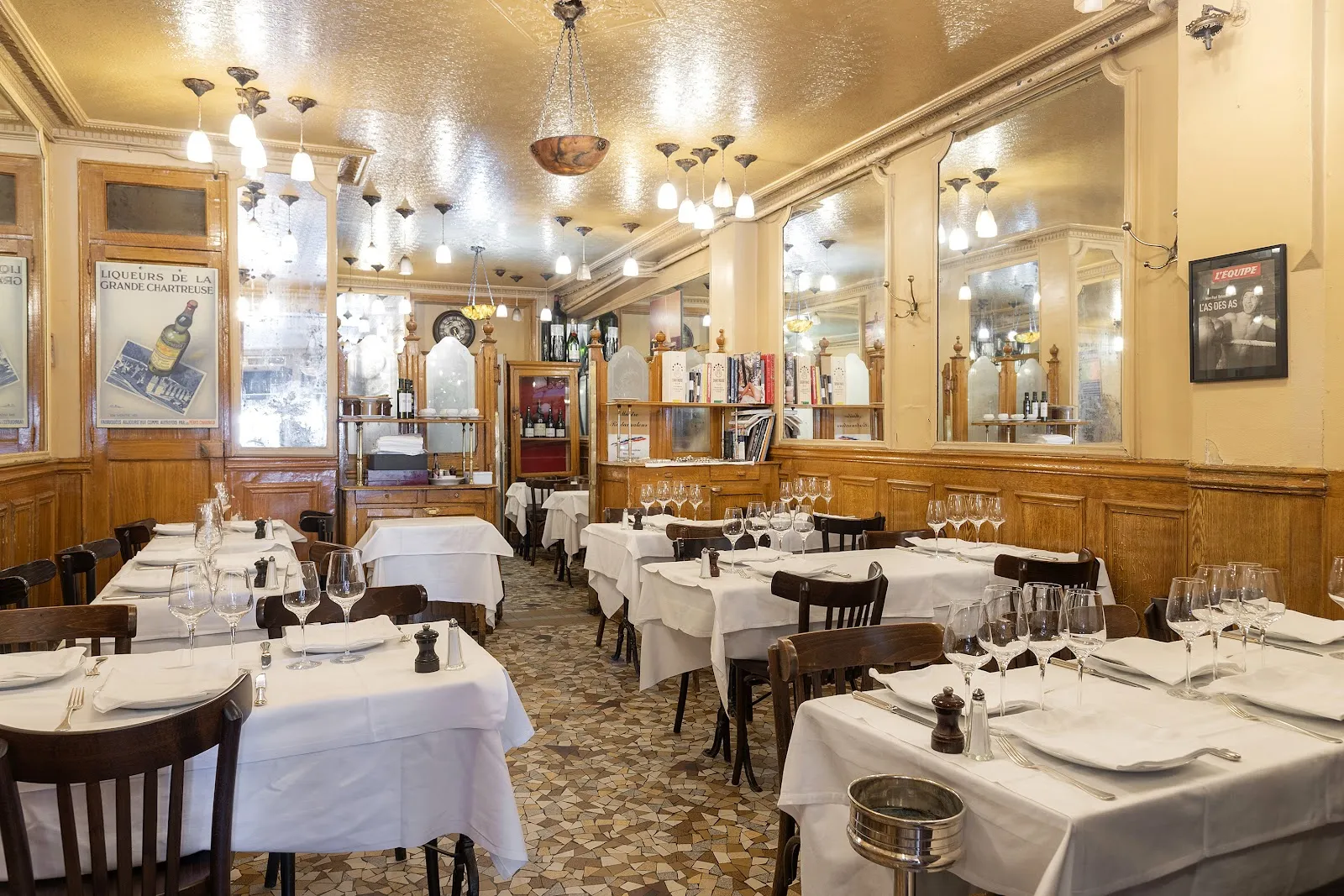 JOSÉPHINE CHEZ DUMONET Paris — 6th arrondissement / Montparnasse dining room