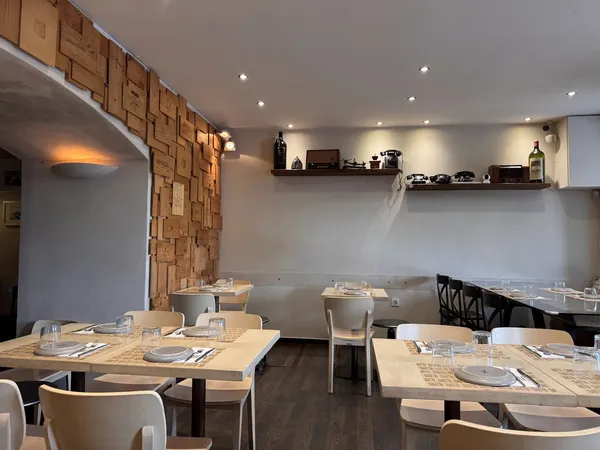 Salto Wine Bar — Corfu