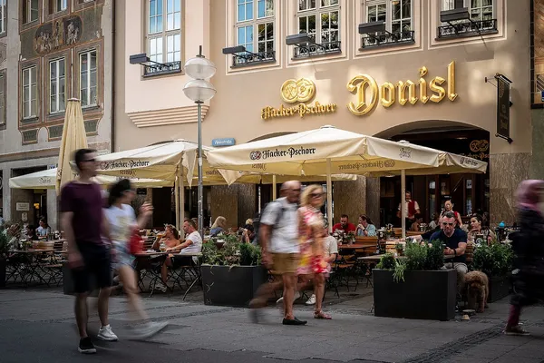 Donisl, Munich