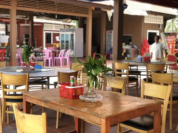Khin's Shack restaurant