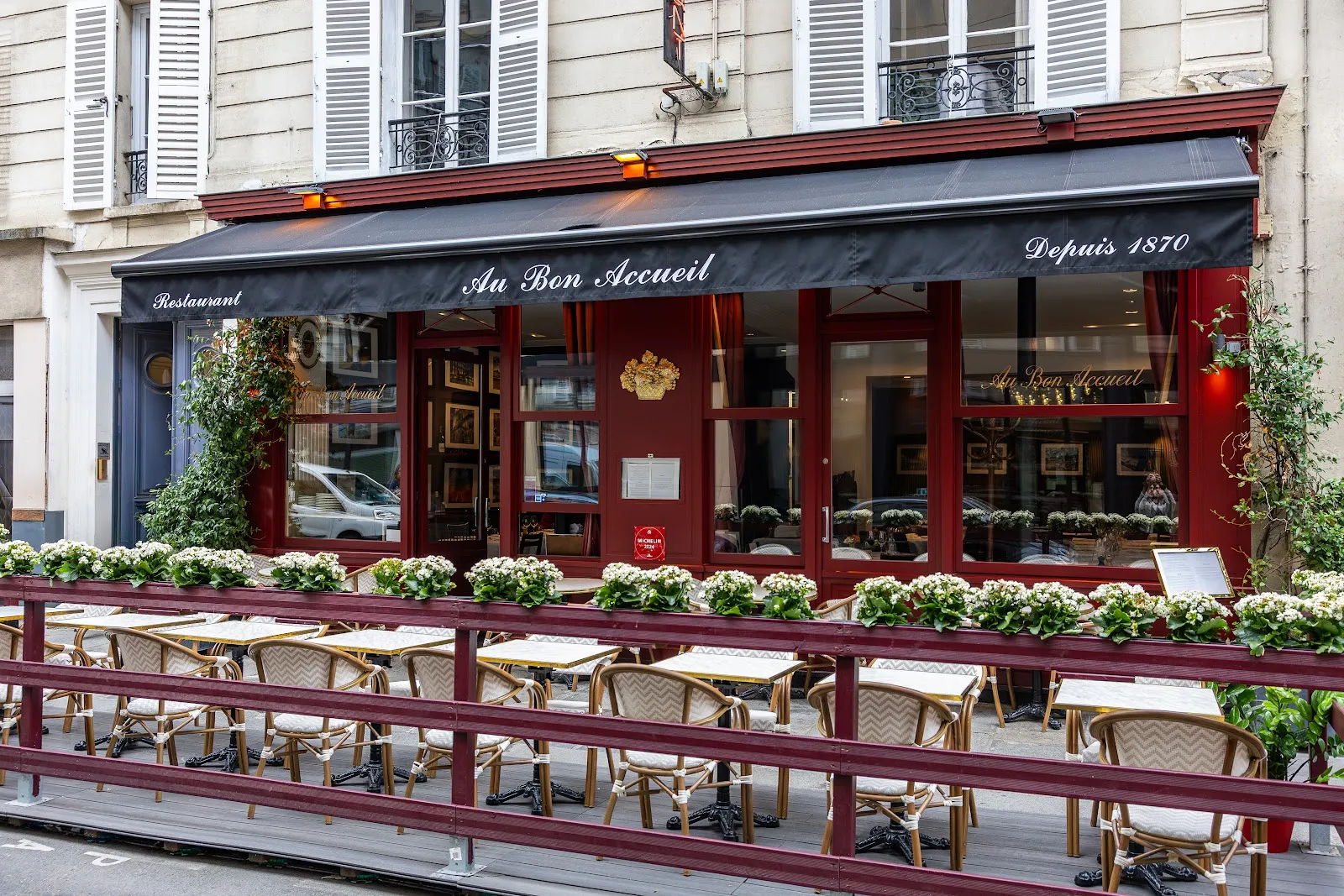 AU BON ACCUEIL Paris — 7th arrondissement / Eiffel Tower dining room