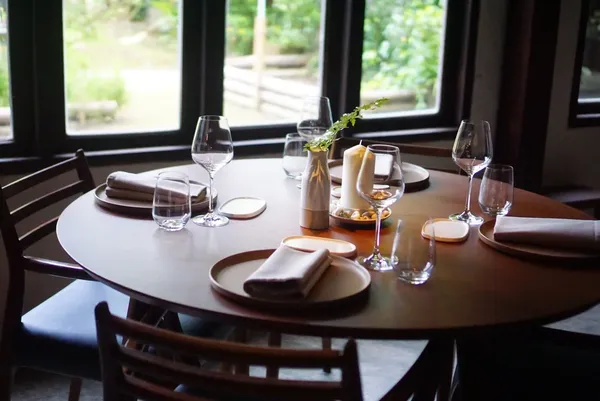 Cuisine de Garden to Chiang Mai Contemporary Thai / Farm-to-Table dining room