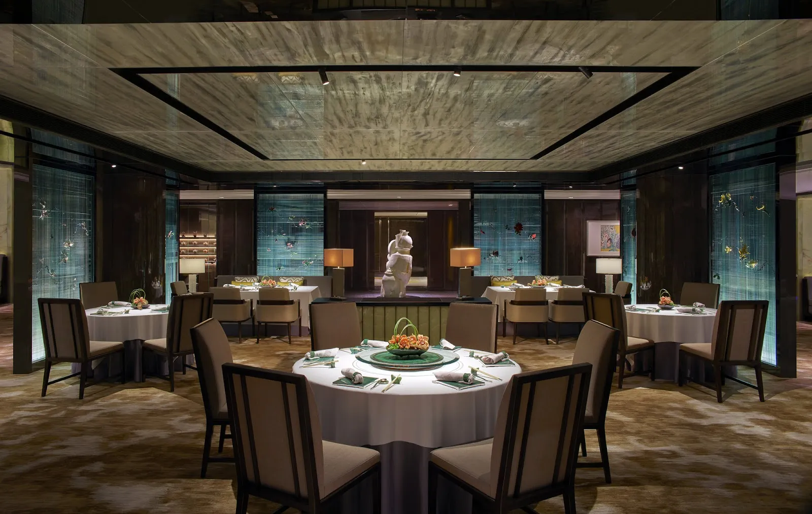 Yan Toh Heen dining room