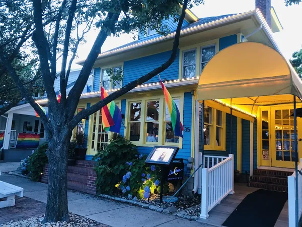 Blue Moon restaurant
