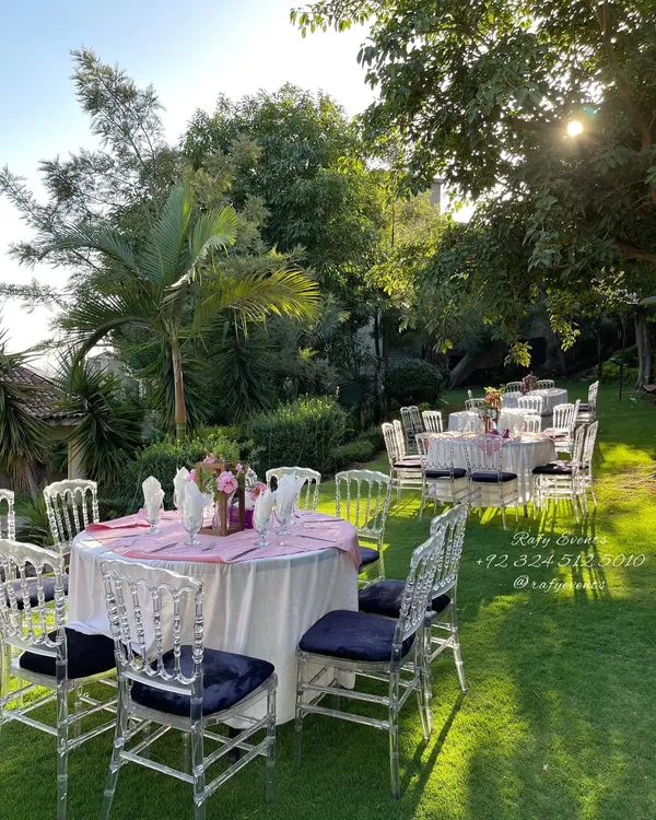 Mindanos restaurant
