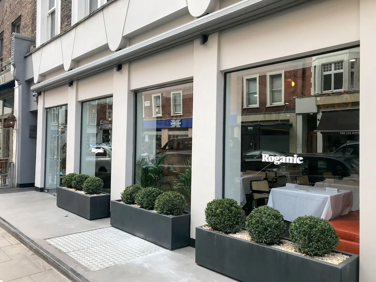 ROGANIC London — Marylebone dining room