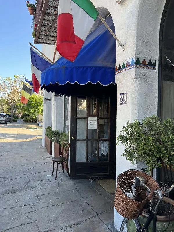 La Bicyclette Carmel French farmhouse bistro