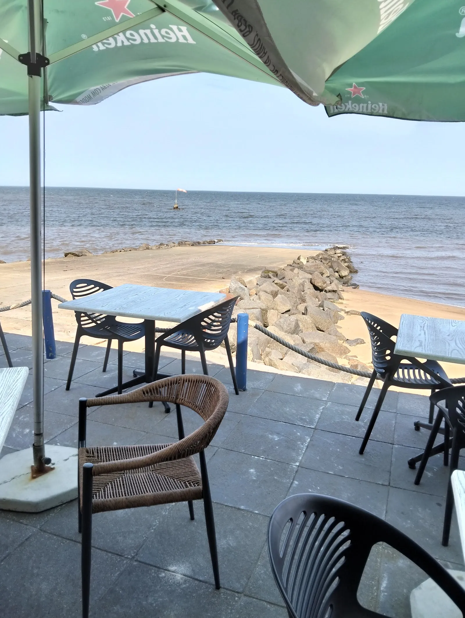 Campo di Mare dining room