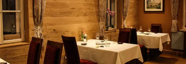 Restaurant Pfefferschiff Hallwang Salzburg dining room