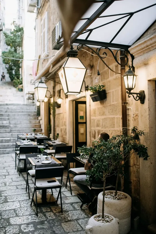 Lucin Kantun Dubrovnik konoba wine bar local Dalmatian wine