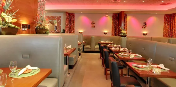 The Tropicale mid-century dining Palm Springs Coral Seas Lounge