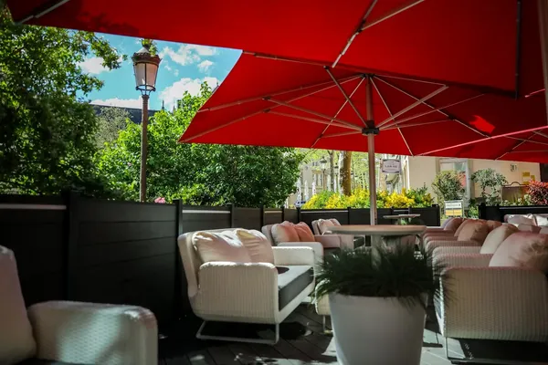 Restaurant Clairefontaine Luxembourg dining room Place de Clairefontaine