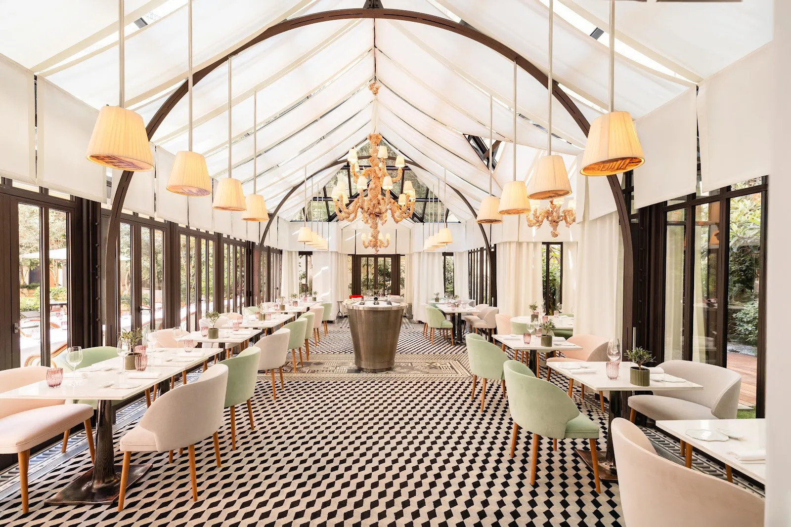 IL CARPACCIO Paris — 8th arrondissement / Royal Monceau dining room