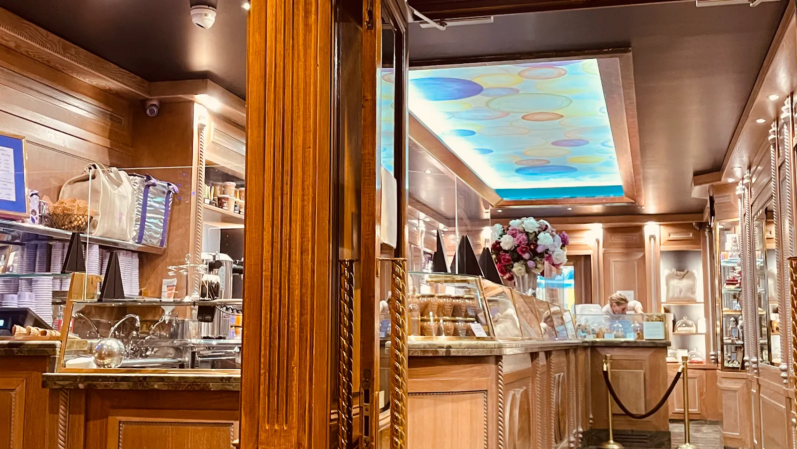 BERTHILLON Paris — 4th arrondissement / Île Saint-Louis dining room