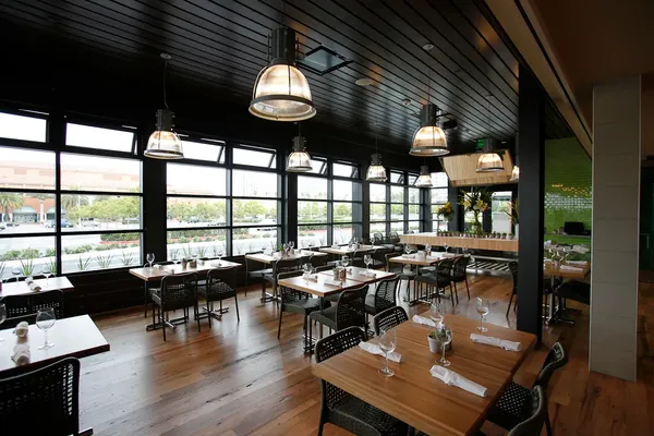 True Food Kitchen Irvine healthy seasonal California dining