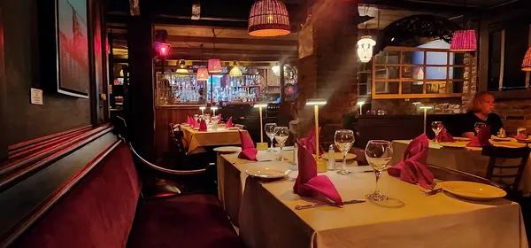 Front Street Restaurant Provincetown Italian — Continental Fine Dining restaurant