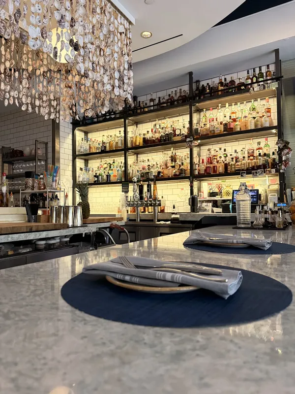 Fin and Fino Charlotte seafood restaurant Uptown