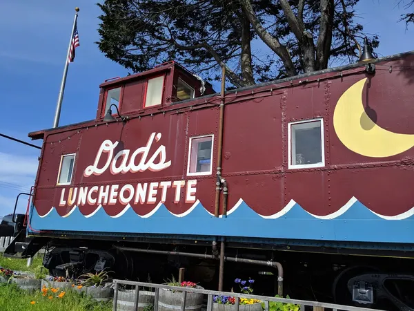 Dad's Luncheonette Half Moon Bay farm fresh