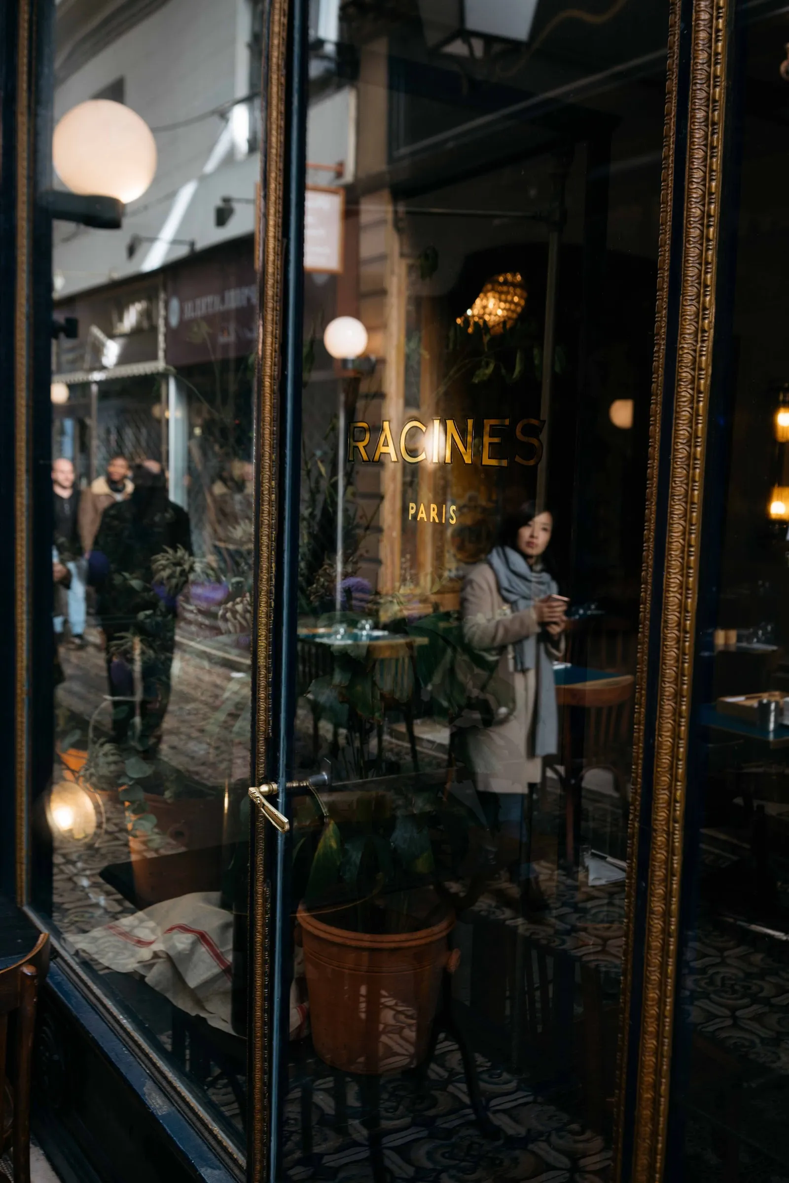 RACINES Paris — 2nd arrondissement / Passage des Panoramas dining room