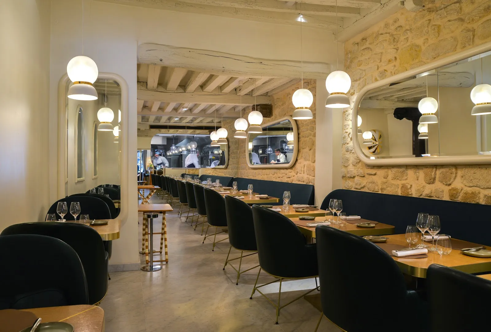 LE SERGENT RECRUTEUR Paris — 4th arrondissement / Île Saint-Louis dining room