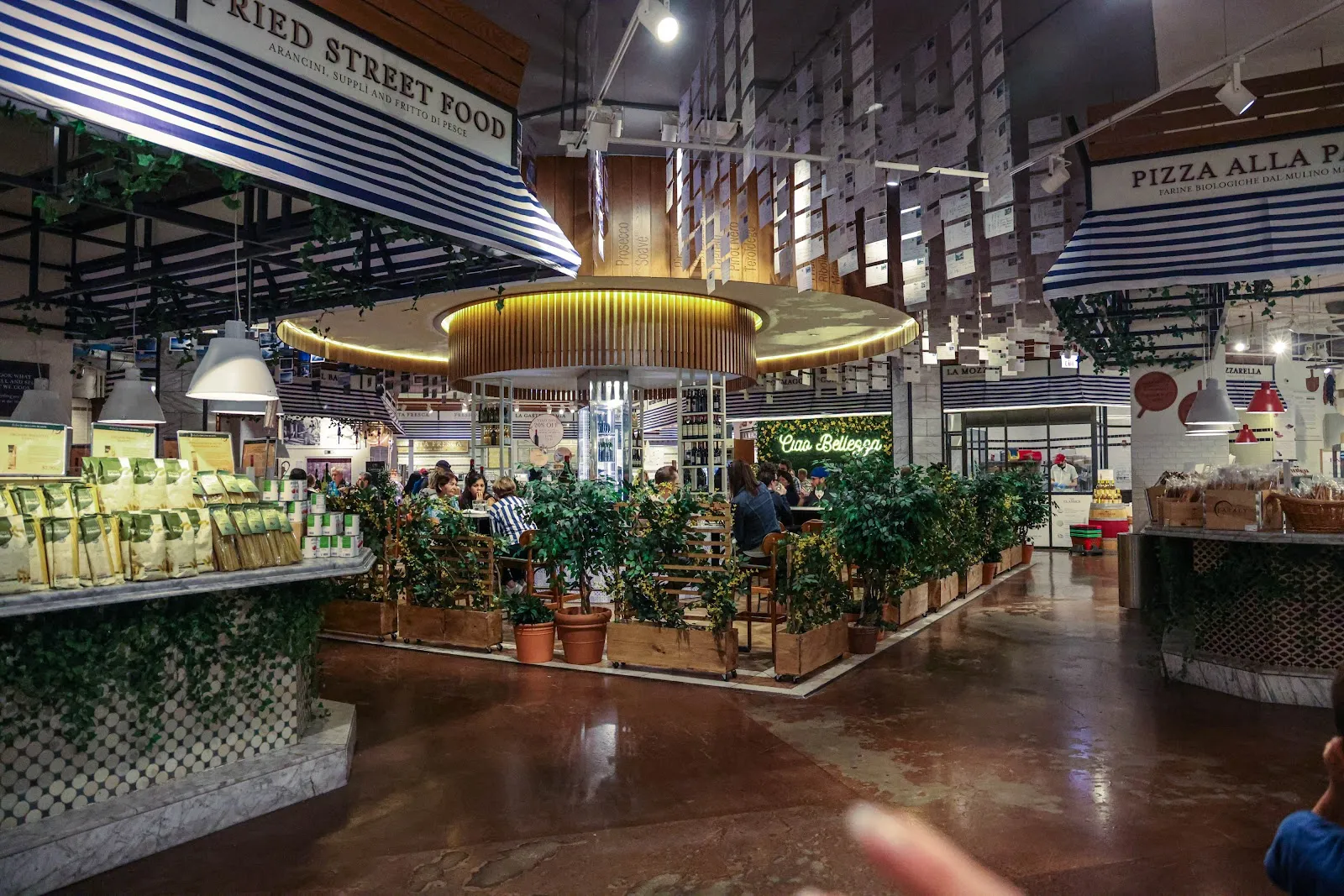 Eataly Chicago #84 in Chicago River North, Chicago dining room