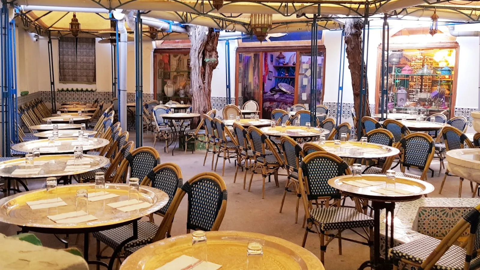 LA MOSQUÉE DE PARIS Paris — 5th arrondissement / Latin Quarter dining room