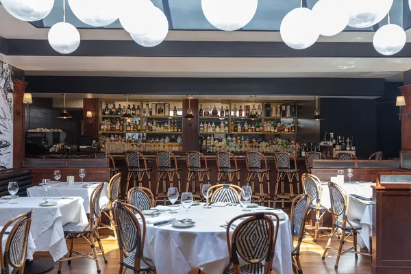 Lucky's Malibu steakhouse