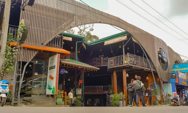 360 Ella restaurant