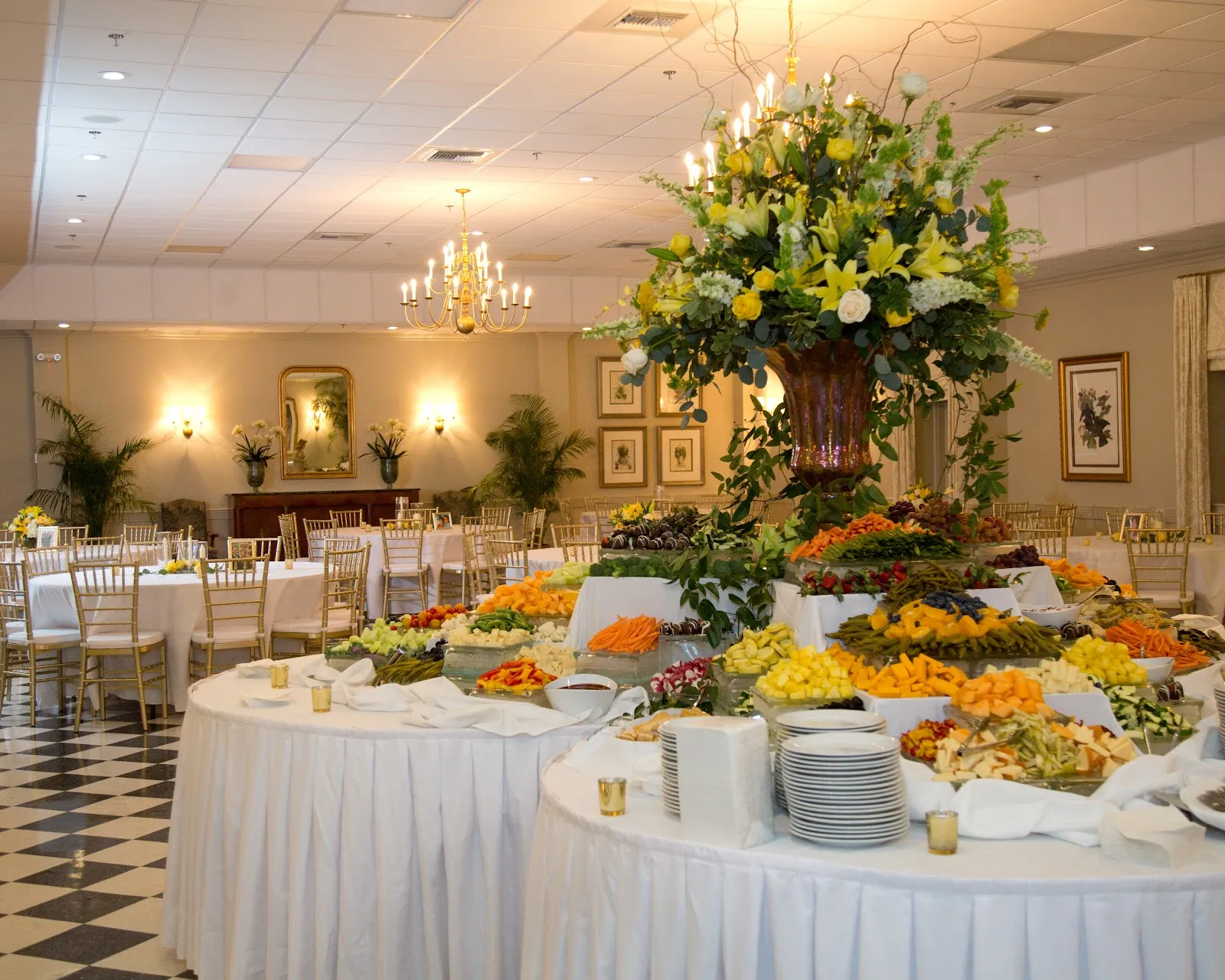 Drusilla's Restaurant dining room