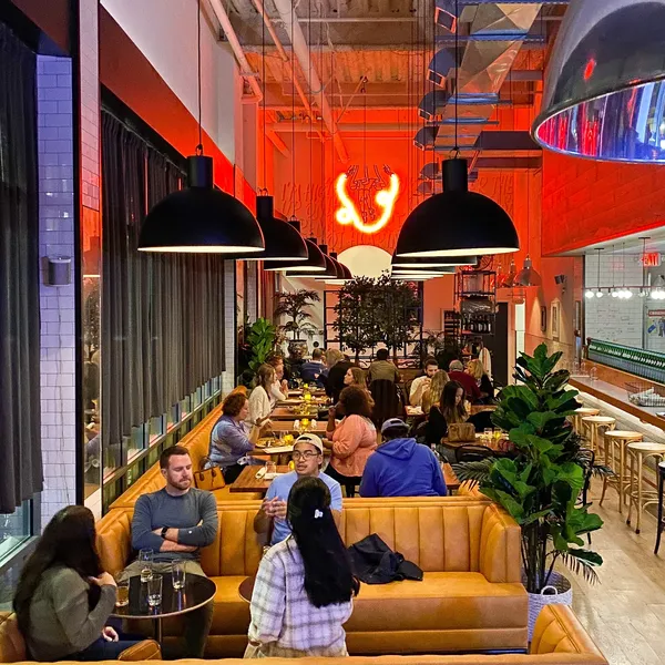 Flinders Lane Kitchen & Bar Stamford contemporary
