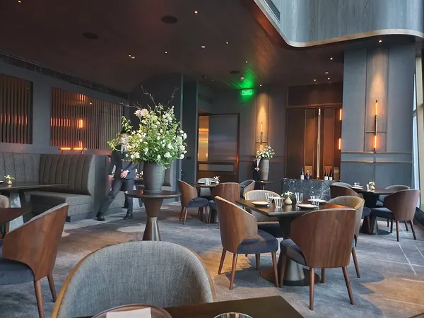 Ensue Modern Cantonese / California Shenzhen
