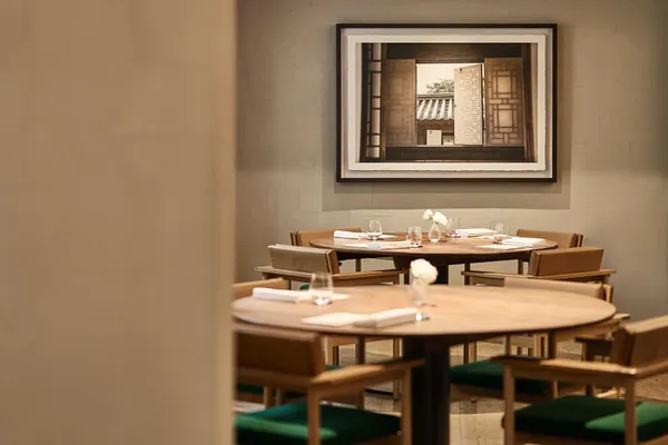 Mingles, Seoul restaurant