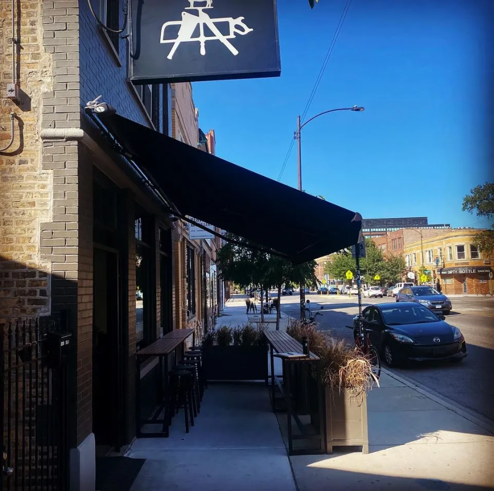 BOEUFHAUS Chicago — Ukrainian Village dining room