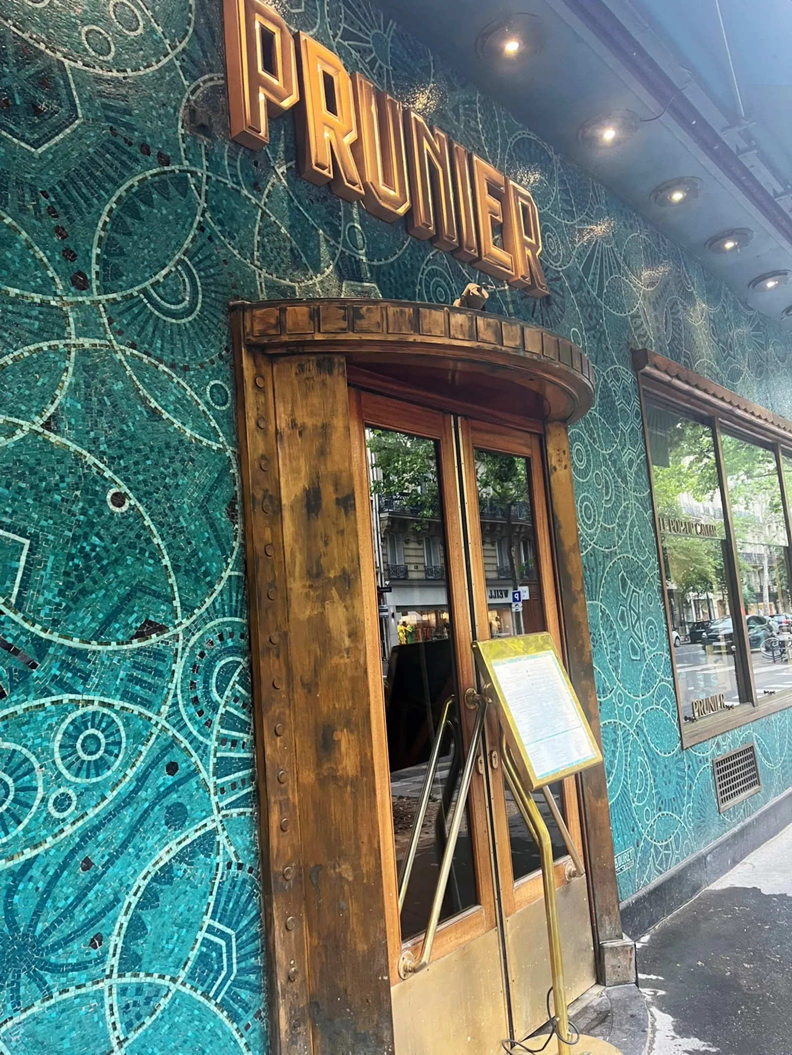 PRUNIER Paris — 16th arrondissement / Trocadéro / Avenue Victor Hugo dining room