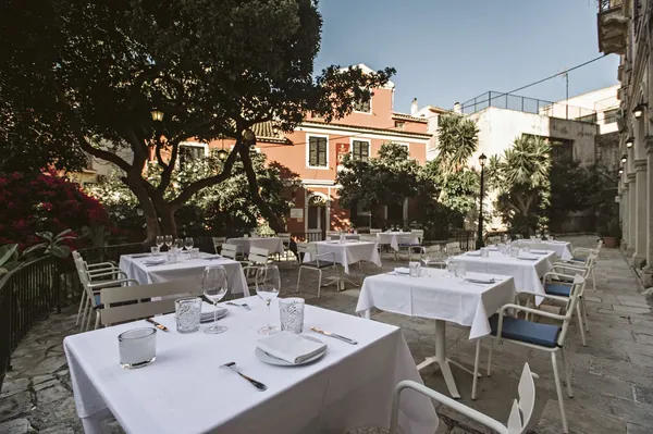 Pomo d'Oro — Corfu