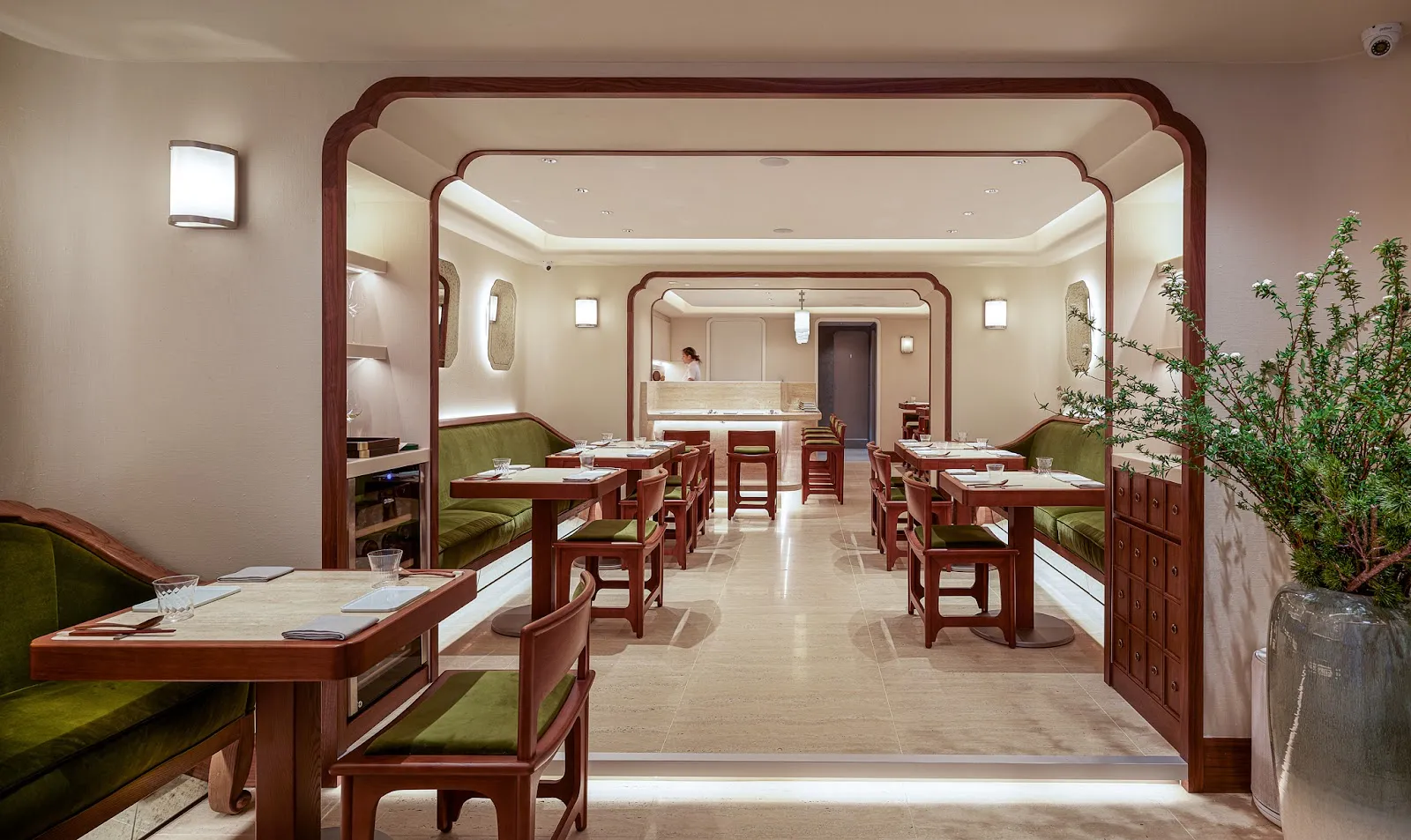 Mora dining room