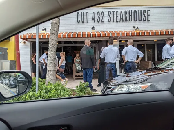 Cut 432 Delray Beach Modern Steakhouse restaurant