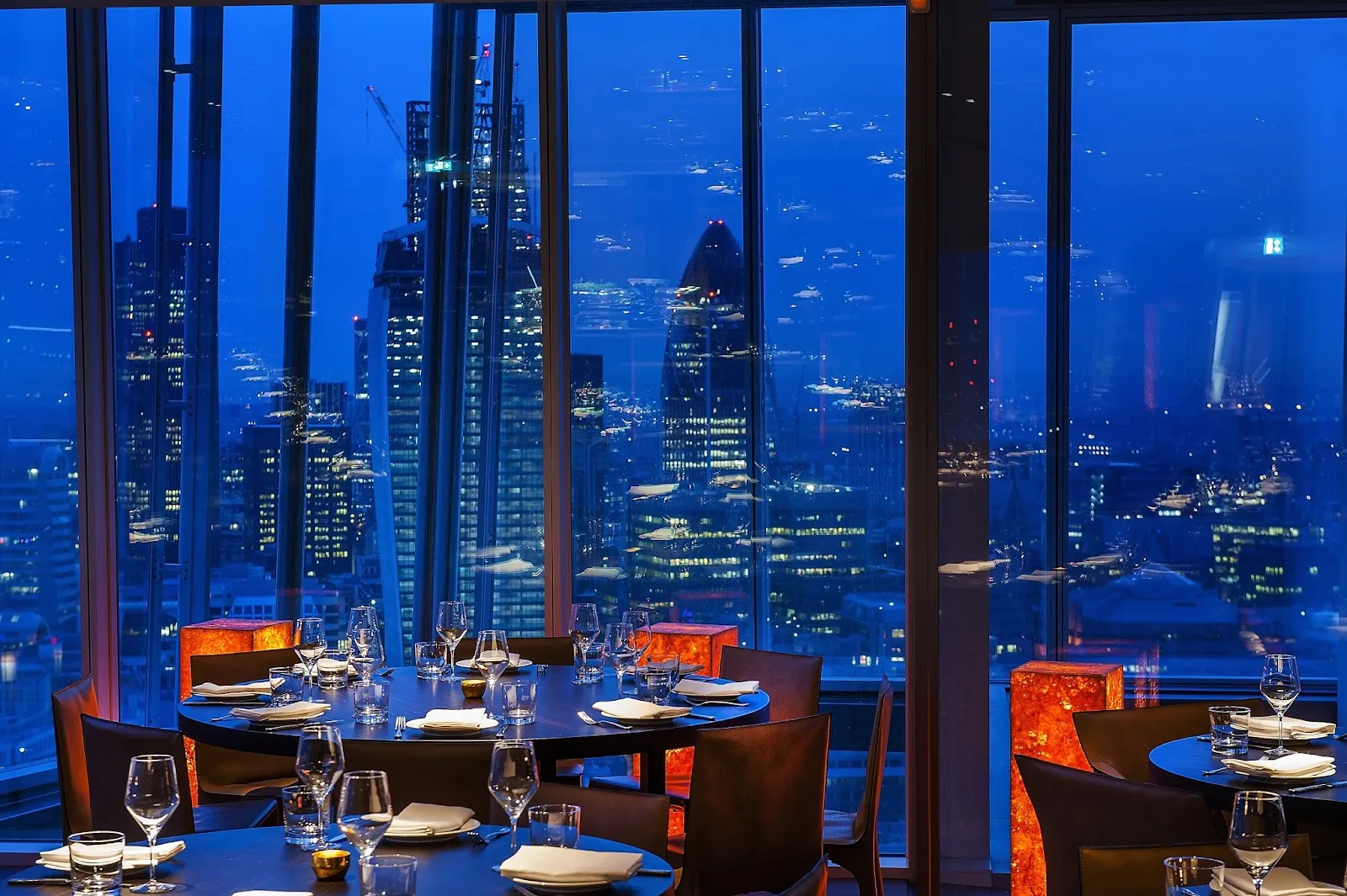 OBLIX AT THE SHARD London — London Bridge / The Shard dining room