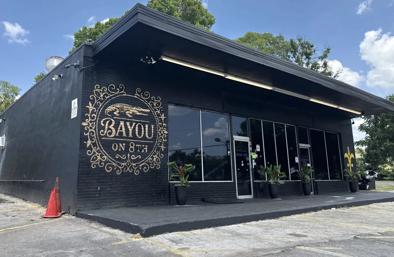 Bayou on 8th dining room