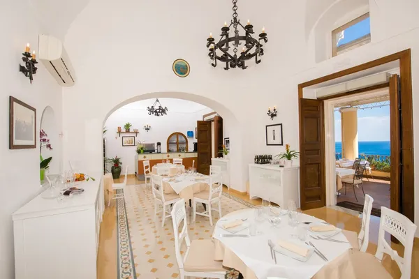 Don Giovanni Positano center restaurant terrace sea view